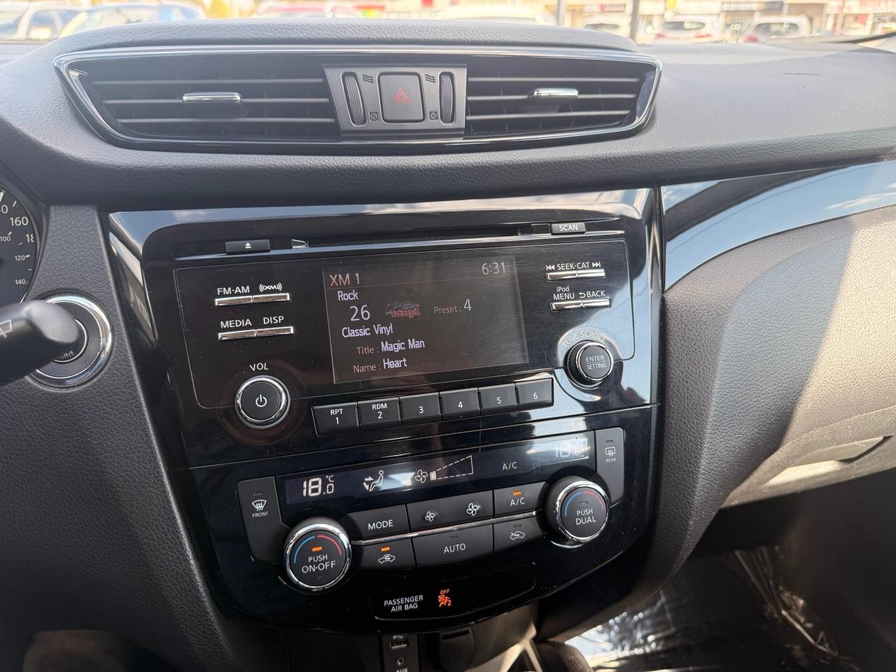 2018 Nissan Qashqai S Photo