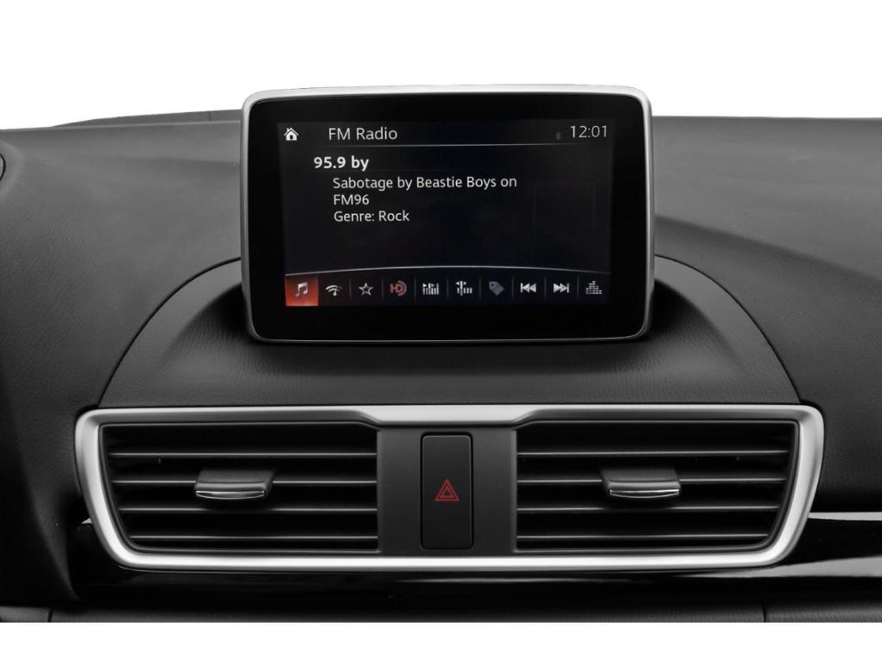 2015 Mazda MAZDA3 GS Photo