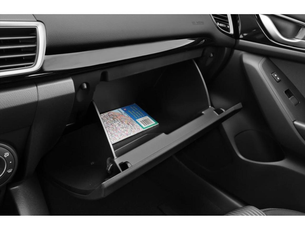 2015 Mazda MAZDA3 GS Photo