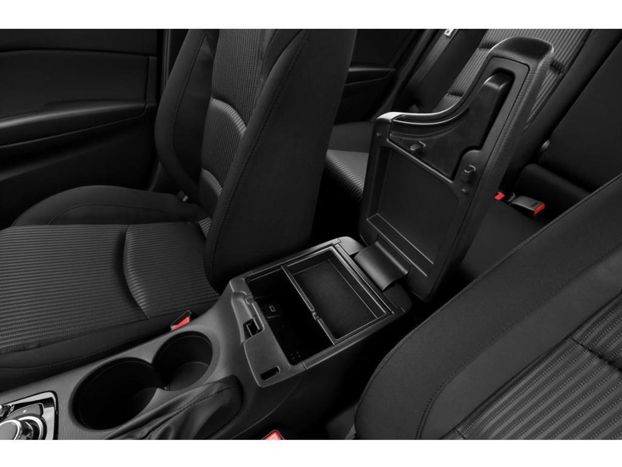 2015 Mazda MAZDA3 GS Photo