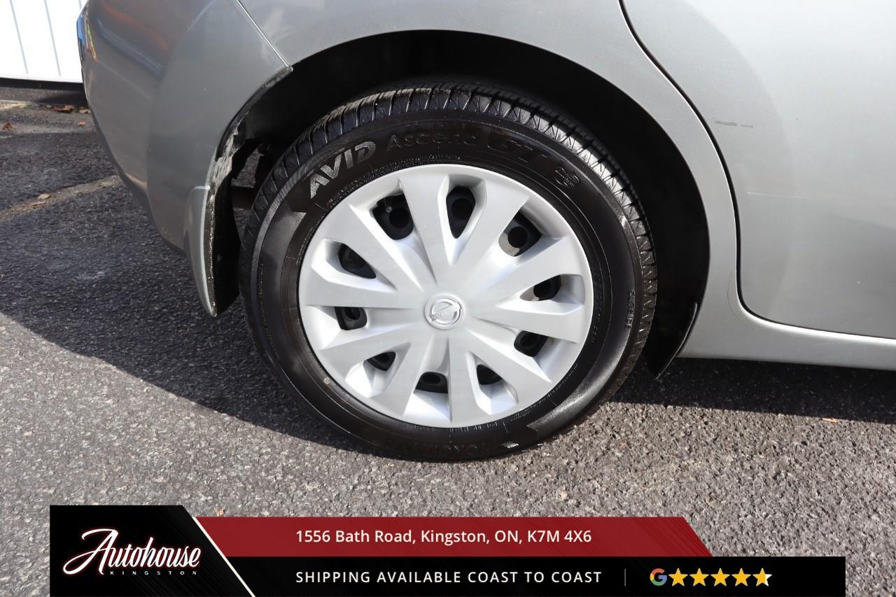 2015 Nissan Versa Note 1.6 SV ONLY 120,300 KM! Photo