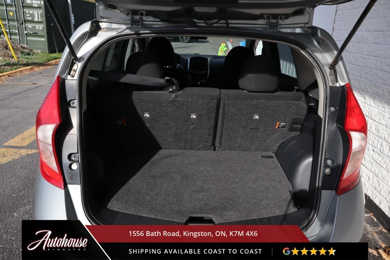 2015 Nissan Versa Note 1.6 SV ONLY 120,300 KM! Photo