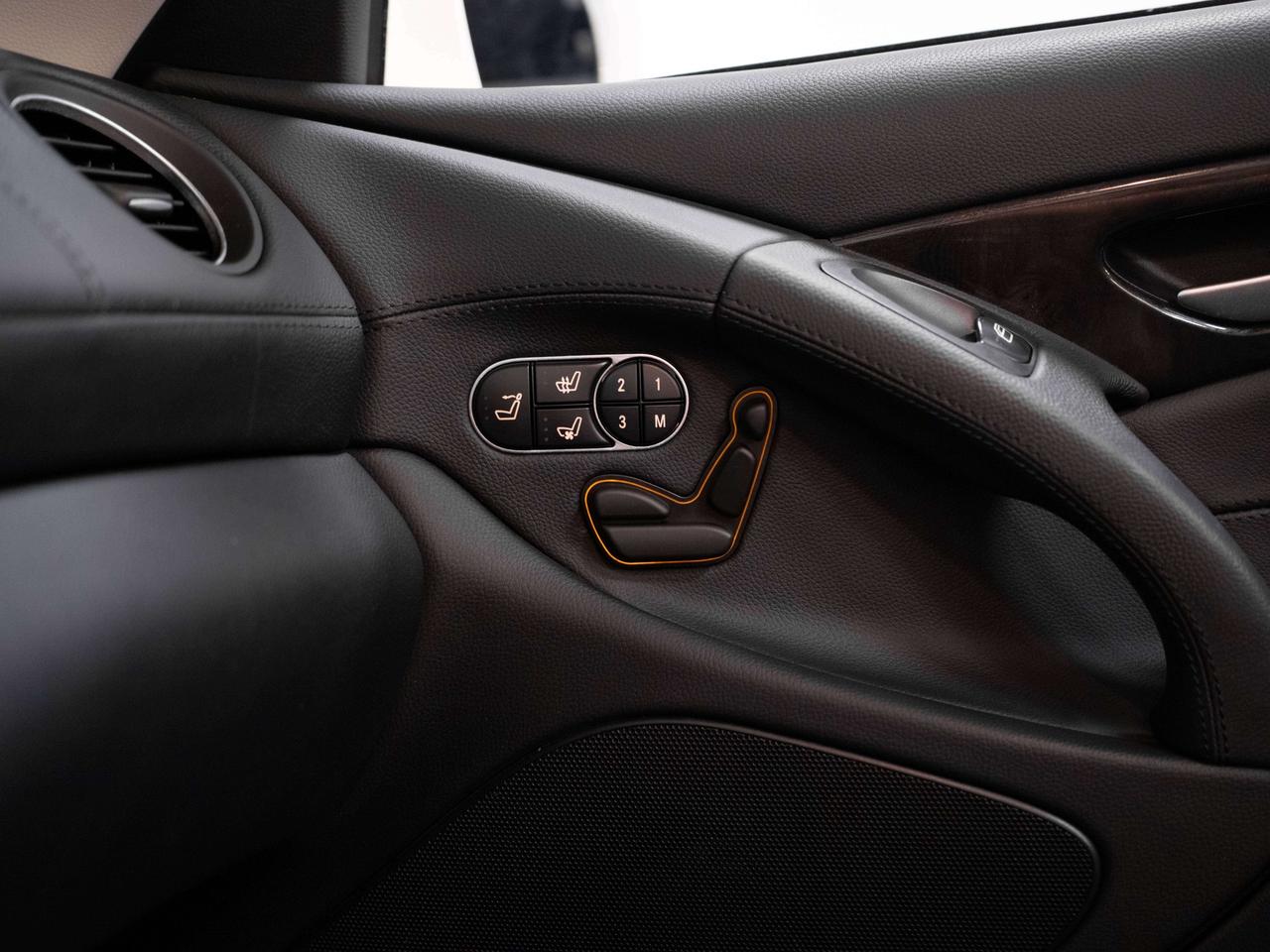 2009 Mercedes-Benz SL-Class 550 | AMG | CONVERTIBLE | SUNROOF Photo
