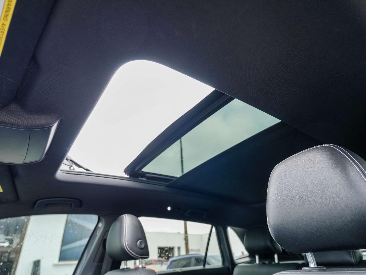 2021 Volkswagen Atlas CROSS SPORT V6 EXECLINE LEATHER PANO ROOF Photo