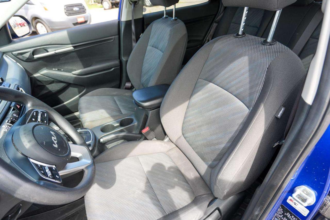 2022 Kia Seltos LX FWD GREAT ON GAS HEATED SEATS Photo