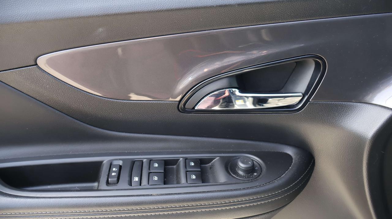 2020 Buick Encore Preferred Photo