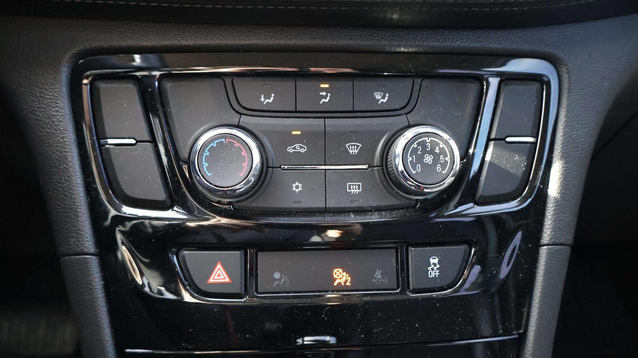 2020 Buick Encore Preferred Photo
