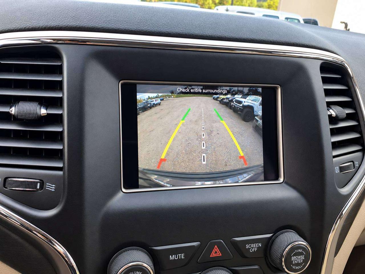 2019 Jeep Grand Cherokee Laredo | Certified | CarPlay | Blind Spot | 4X4 Photo