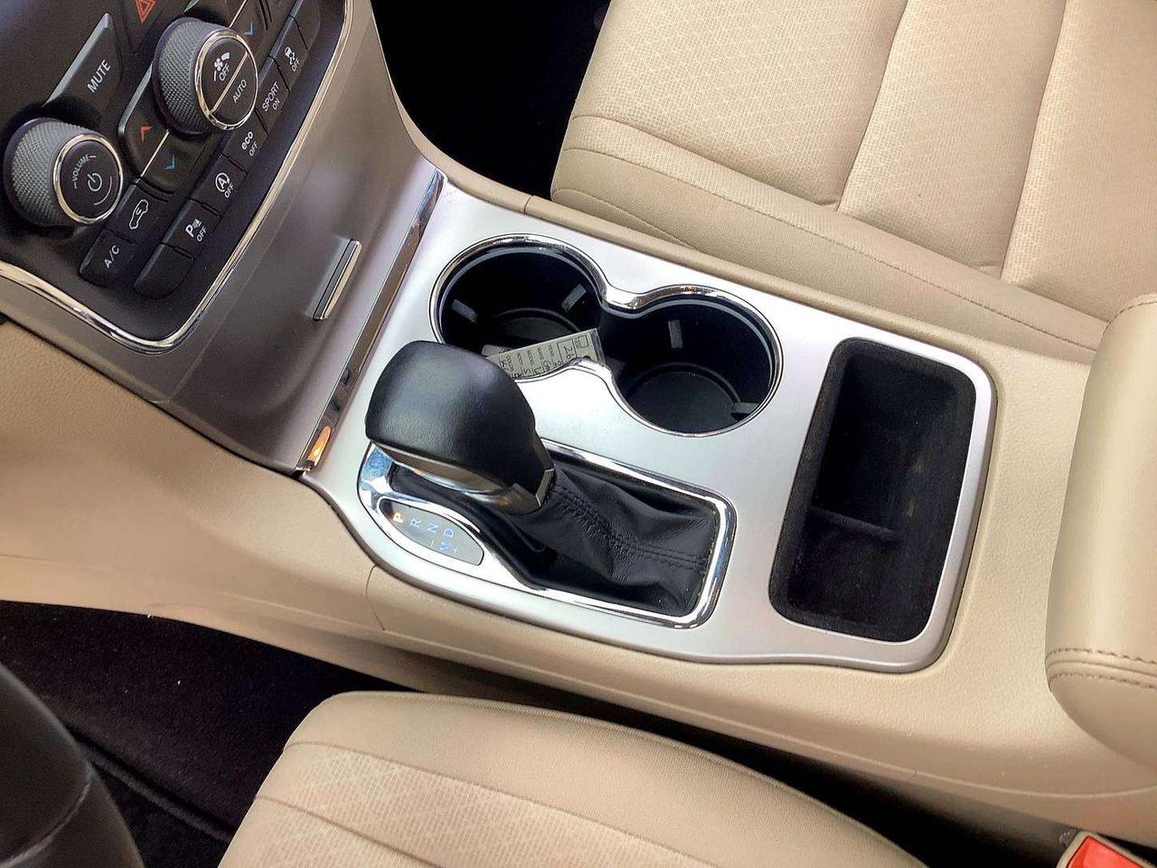 2019 Jeep Grand Cherokee Laredo | Certified | CarPlay | Blind Spot | 4X4 Photo