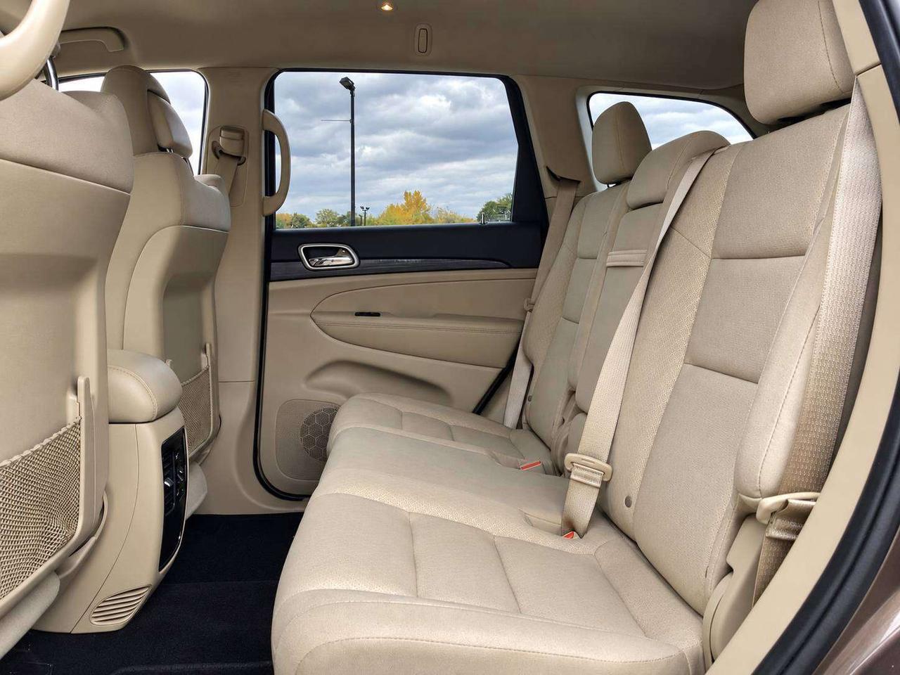 2019 Jeep Grand Cherokee Laredo | Certified | CarPlay | Blind Spot | 4X4 Photo