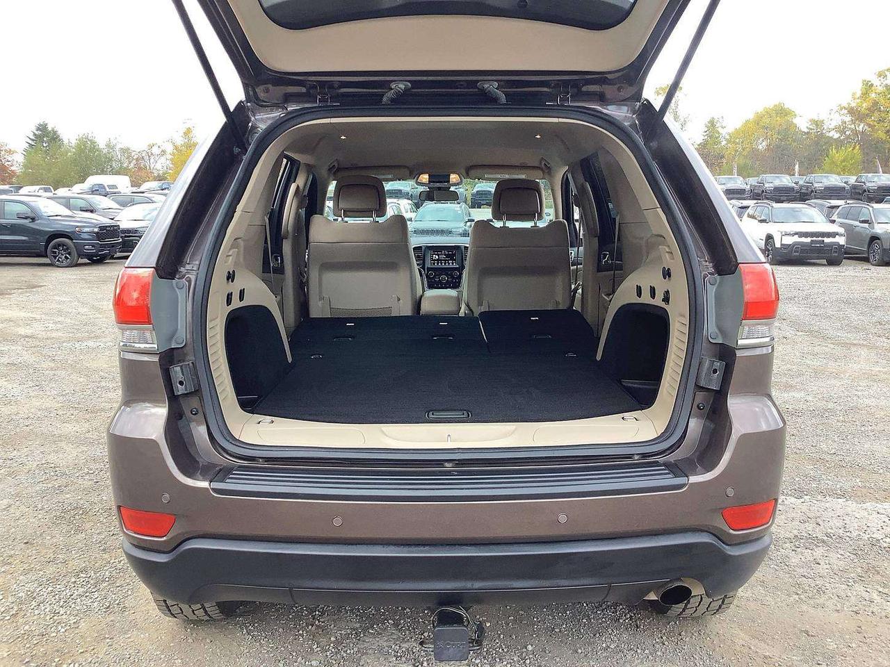 2019 Jeep Grand Cherokee Laredo | Certified | CarPlay | Blind Spot | 4X4 Photo