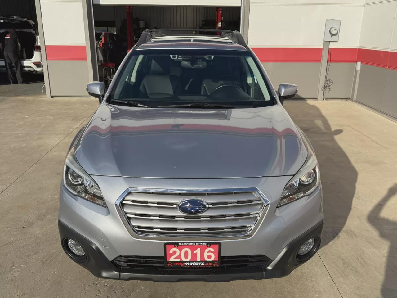 2016 Subaru Outback 2.5i w/Limited Pkg | LOW KMS | AWD | Automatic | Alloy Wheels | Leather Seats | Heated Seats | Sunroof | Navigation Photo5