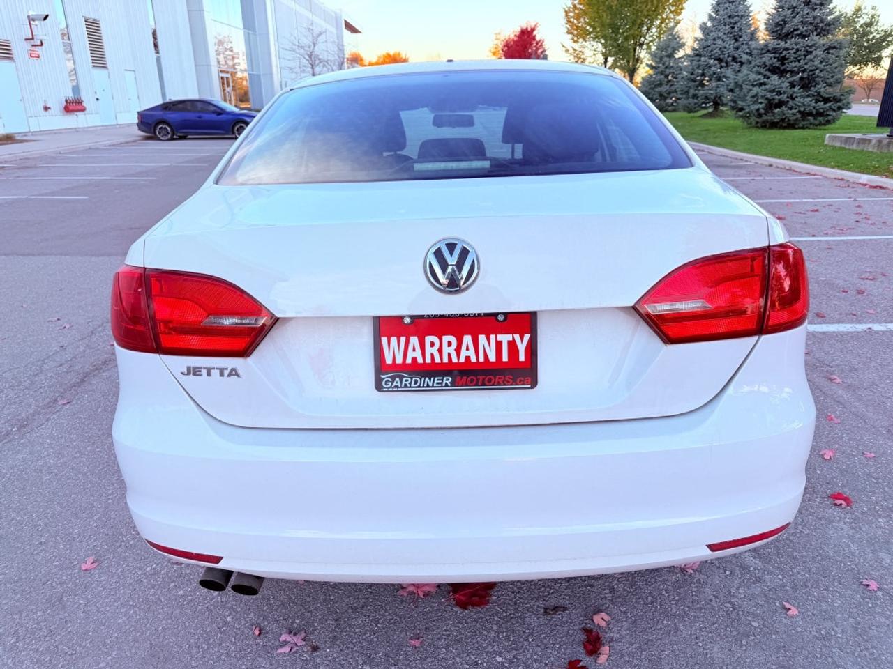 2012 Volkswagen Jetta 4dr 2.0L Auto Comfortline Photo