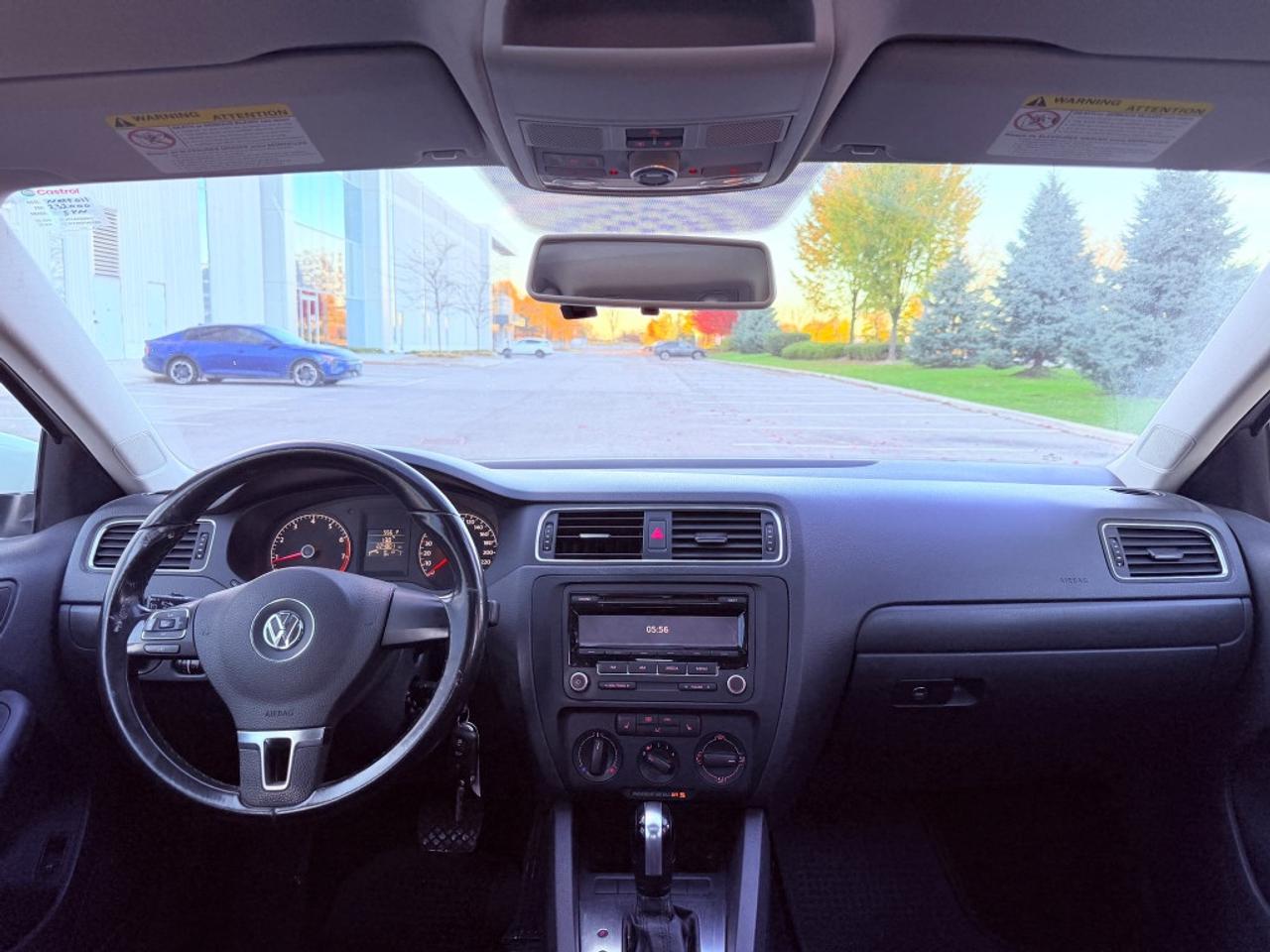 2012 Volkswagen Jetta 4dr 2.0L Auto Comfortline Photo