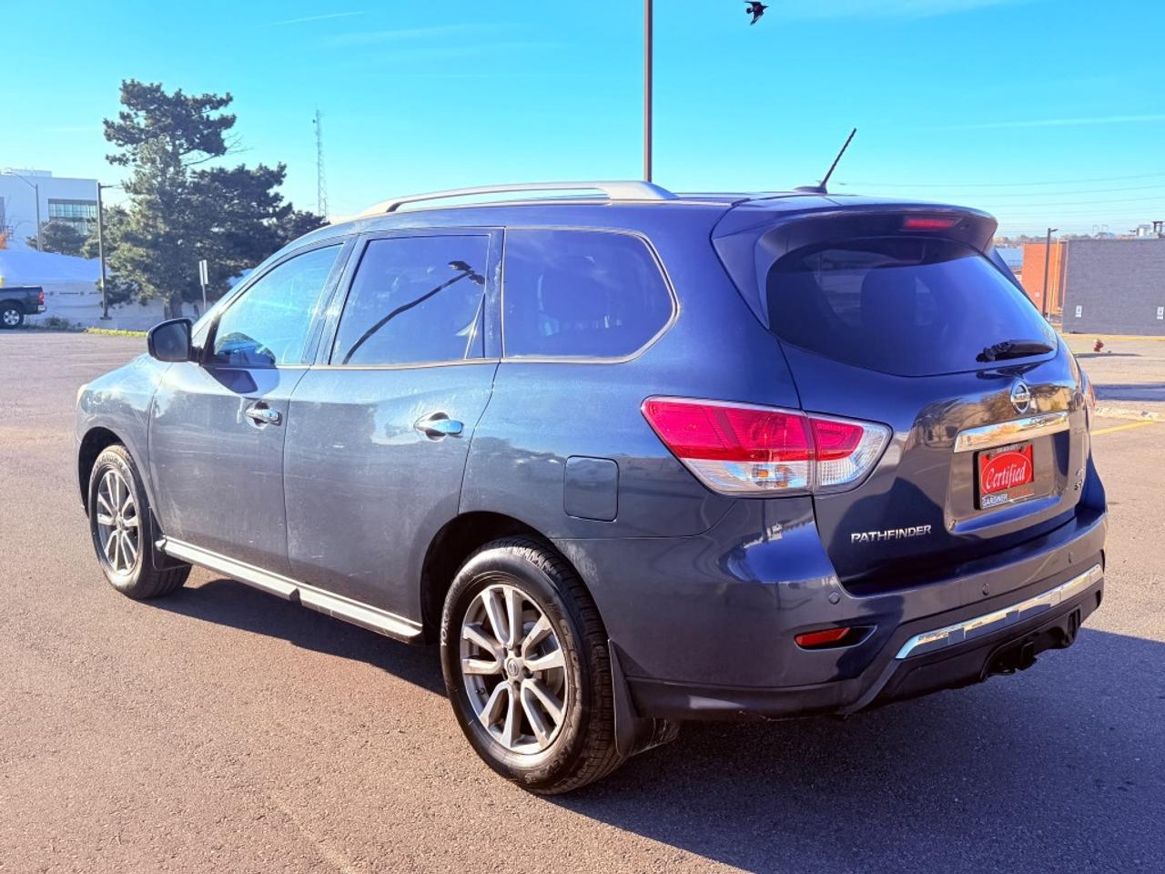 2015 Nissan Pathfinder Auto, 4WD, 3.5L 6cyl, Photo