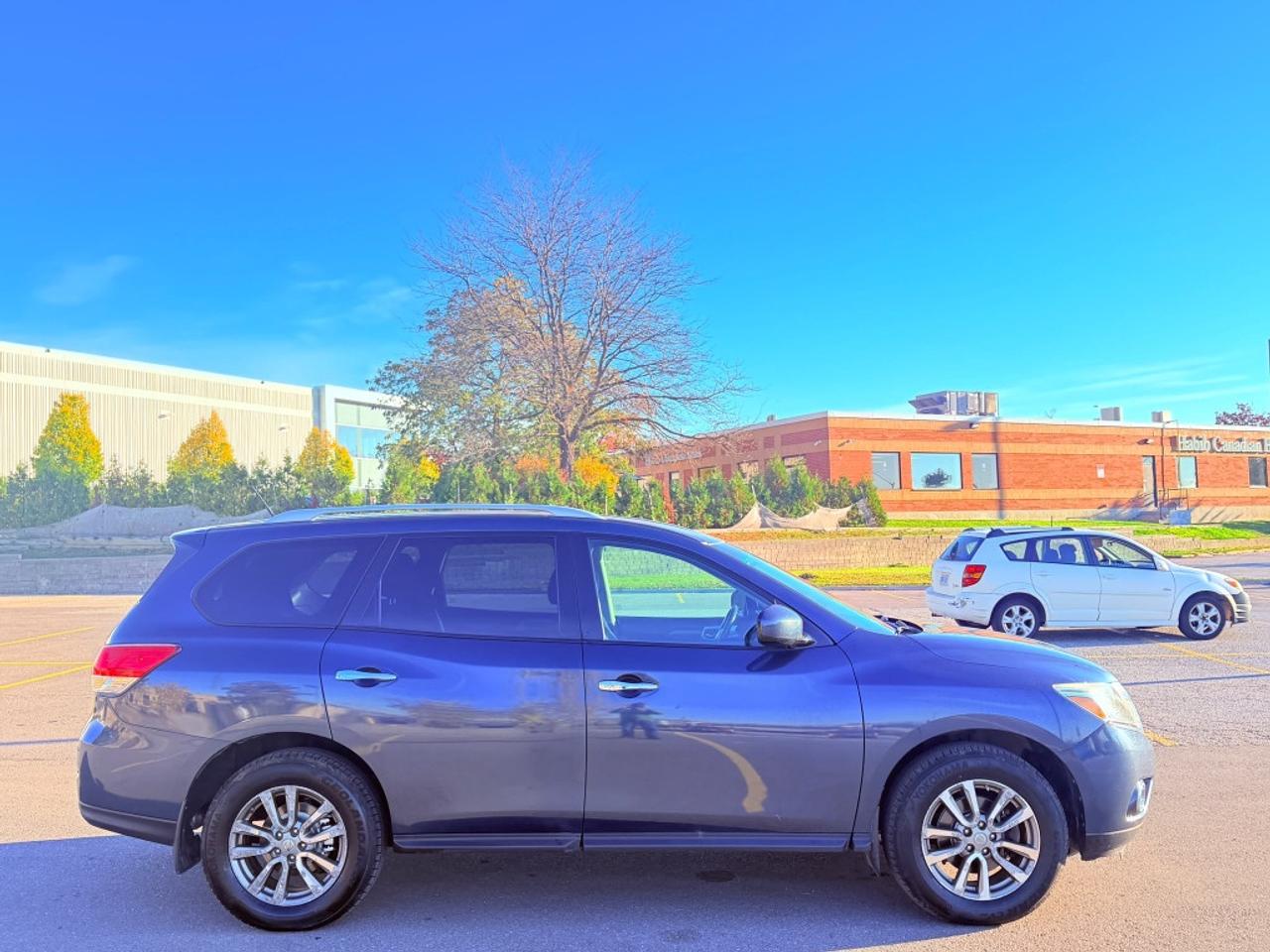 2015 Nissan Pathfinder Auto, 4WD, 3.5L 6cyl, Photo