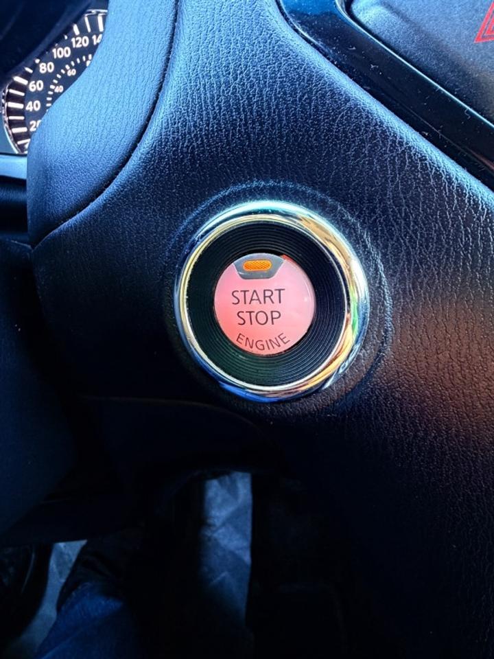 2015 Nissan Pathfinder Auto, 4WD, 3.5L 6cyl, Photo