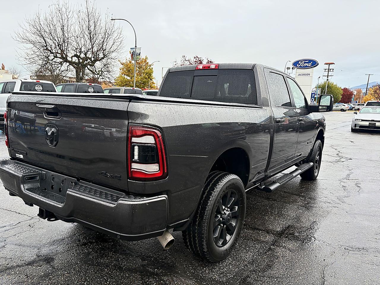 2024 RAM 3500 Laramie Photo4