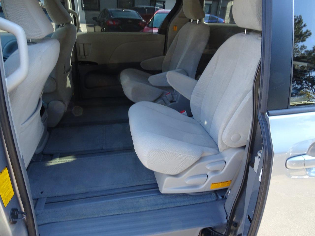 2012 Toyota Sienna LE  AWD Photo