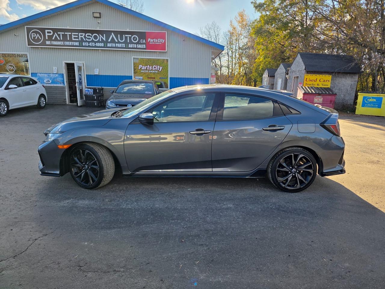 2017 Honda Civic Sport Photo