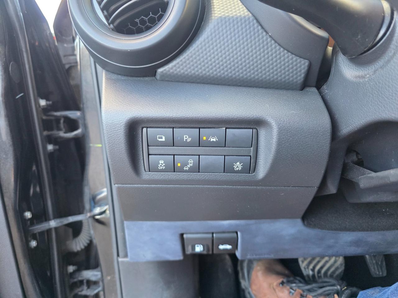 2022 Nissan Kicks S Photo