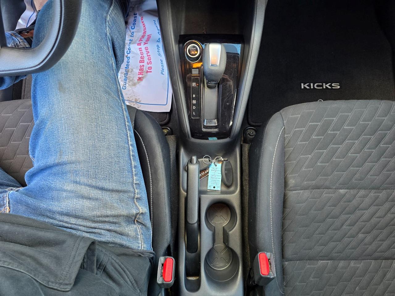 2022 Nissan Kicks S Photo