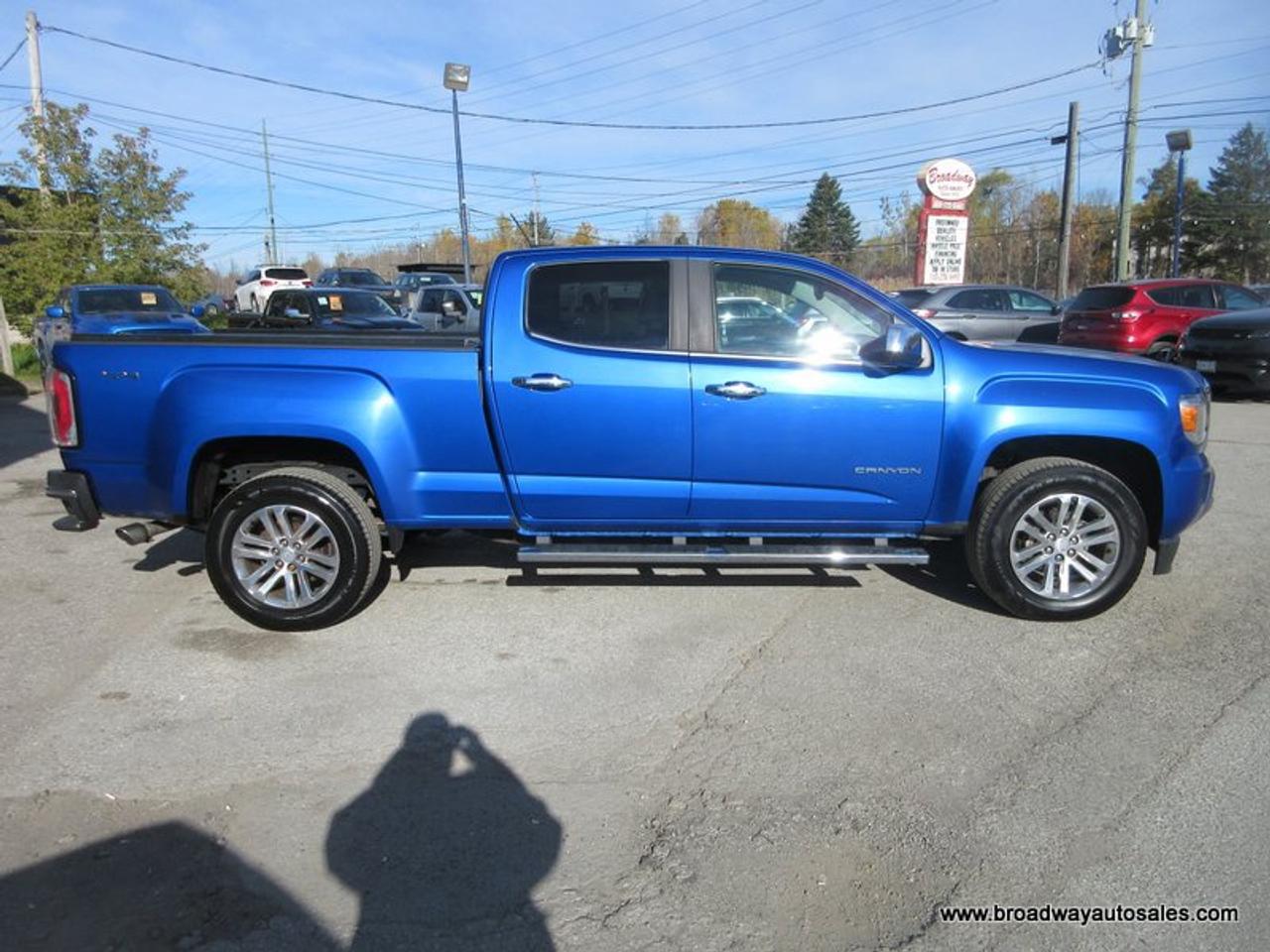 2018 GMC Canyon GREAT VALUE SLT-EDITION 5 PASSENGER 3.6L - V6.. 4X4.. CREW-CAB.. SHORTY.. LEATHER.. HEATED SEATS.. BACK-UP CAMERA.. BLUETOOTH SYSTEM.. Photo