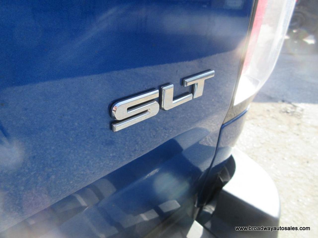 2018 GMC Canyon GREAT VALUE SLT-EDITION 5 PASSENGER 3.6L - V6.. 4X4.. CREW-CAB.. SHORTY.. LEATHER.. HEATED SEATS.. BACK-UP CAMERA.. BLUETOOTH SYSTEM.. Photo