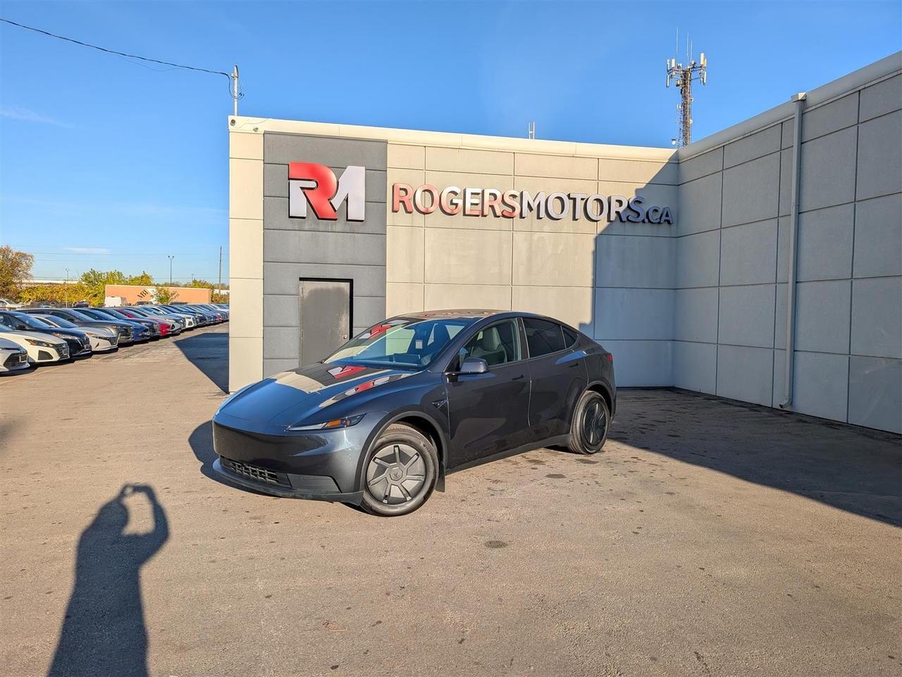 2026 Tesla Model Y  Photo0