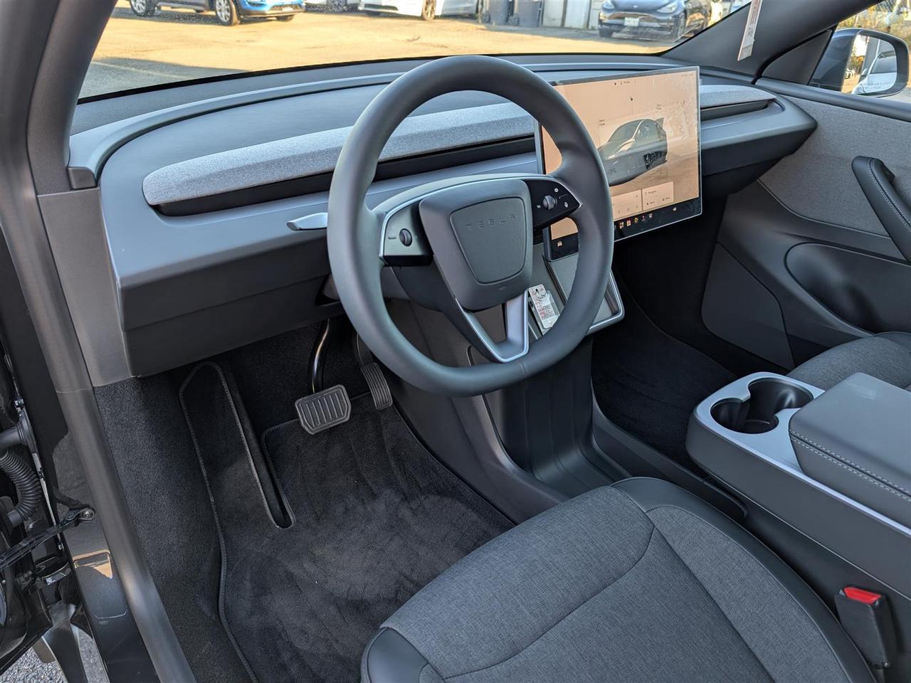 2026 Tesla Model Y  Photo