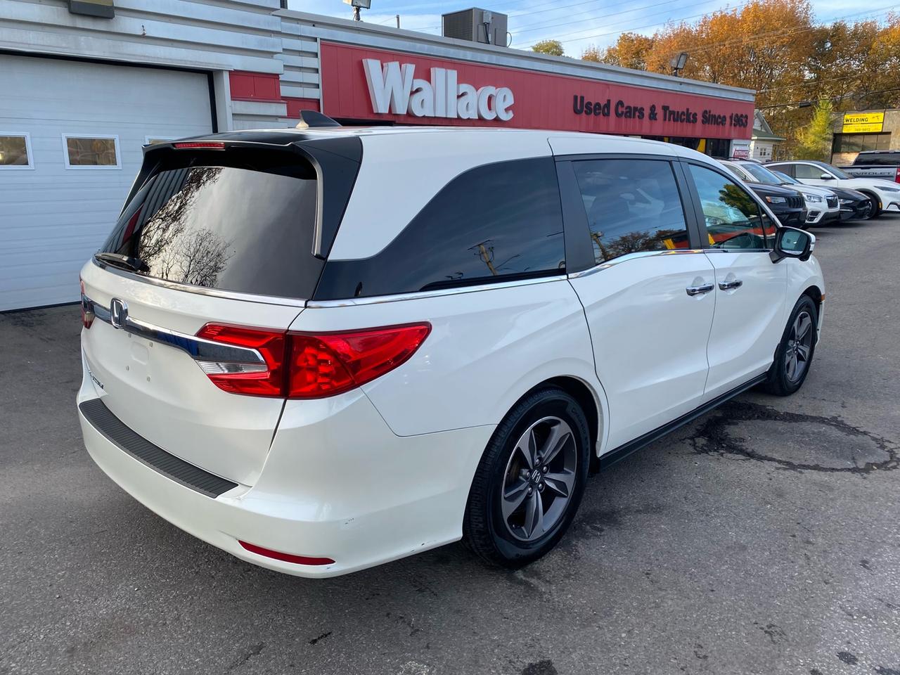 2018 Honda Odyssey EX | 8 Passenger | Sunroof | Power Sliding Doors Photo