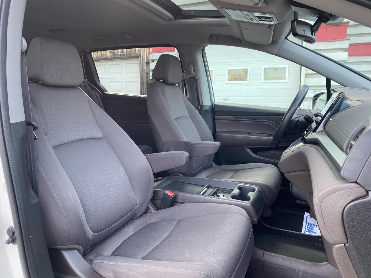 2018 Honda Odyssey EX | 8 Passenger | Sunroof | Power Sliding Doors Photo