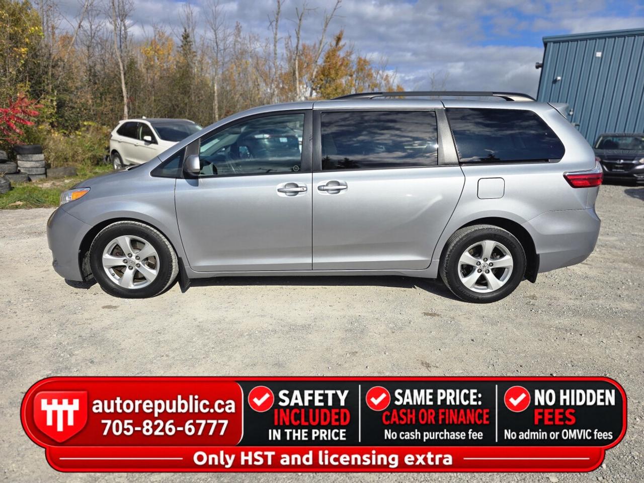 2016 Toyota Sienna LE Certified One Owner Well Maintained Photo