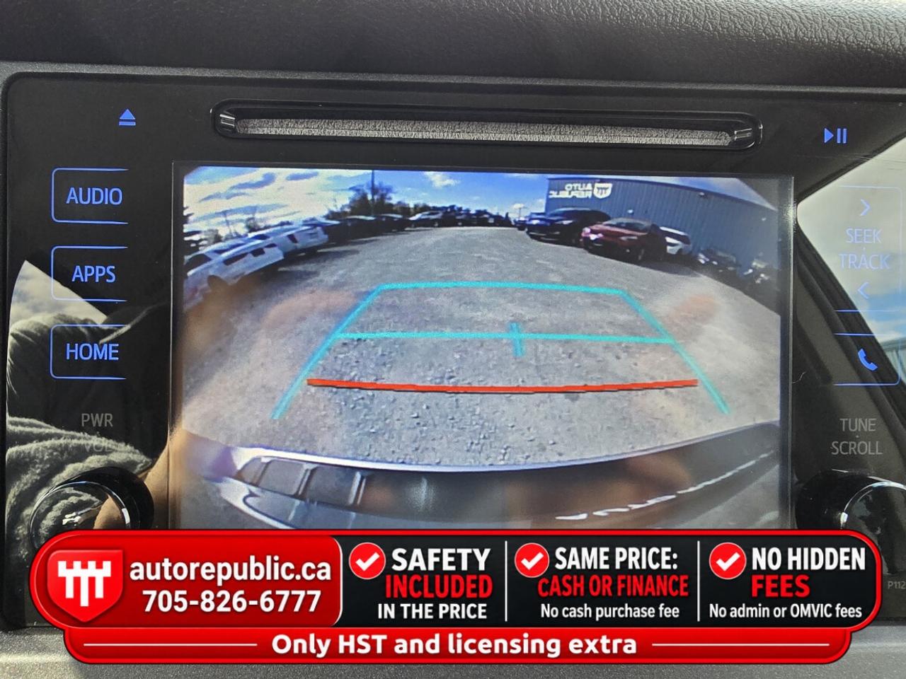 2016 Toyota Sienna LE Certified One Owner Well Maintained Photo