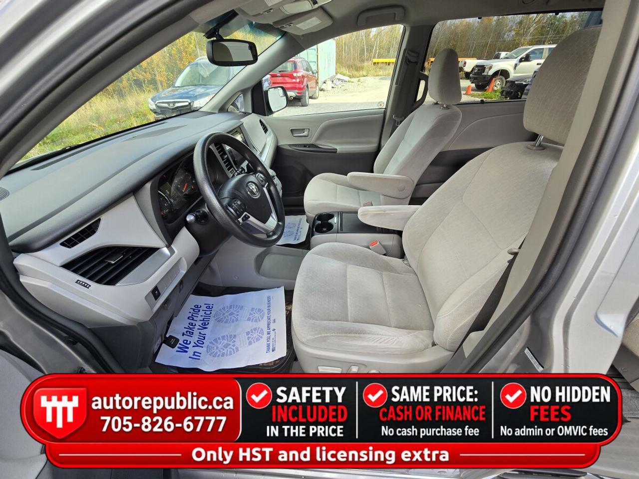 2016 Toyota Sienna LE Certified One Owner Well Maintained Photo