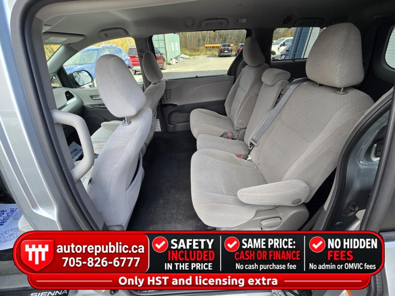 2016 Toyota Sienna LE Certified One Owner Well Maintained Photo