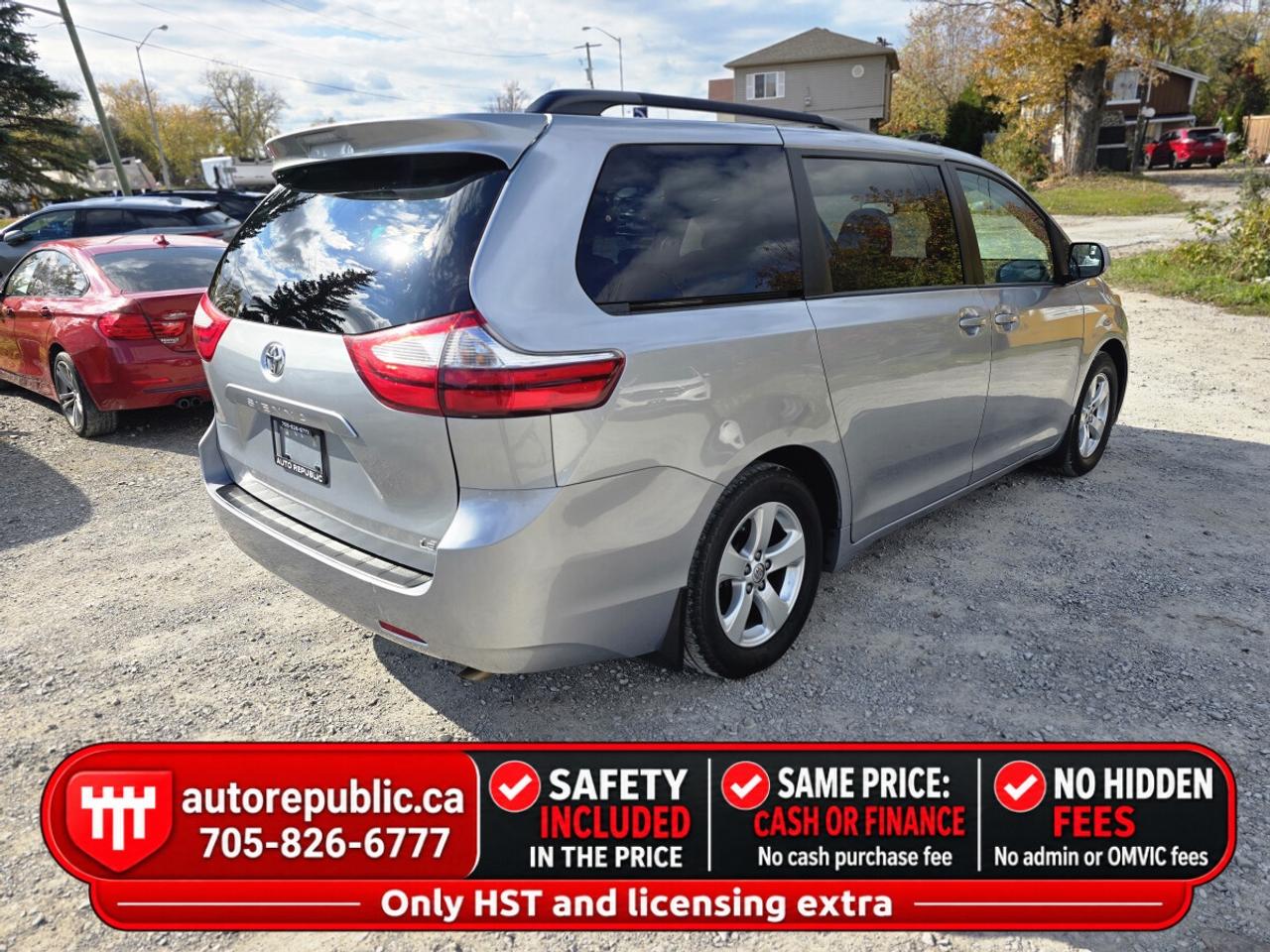 2016 Toyota Sienna LE Certified One Owner Well Maintained Photo