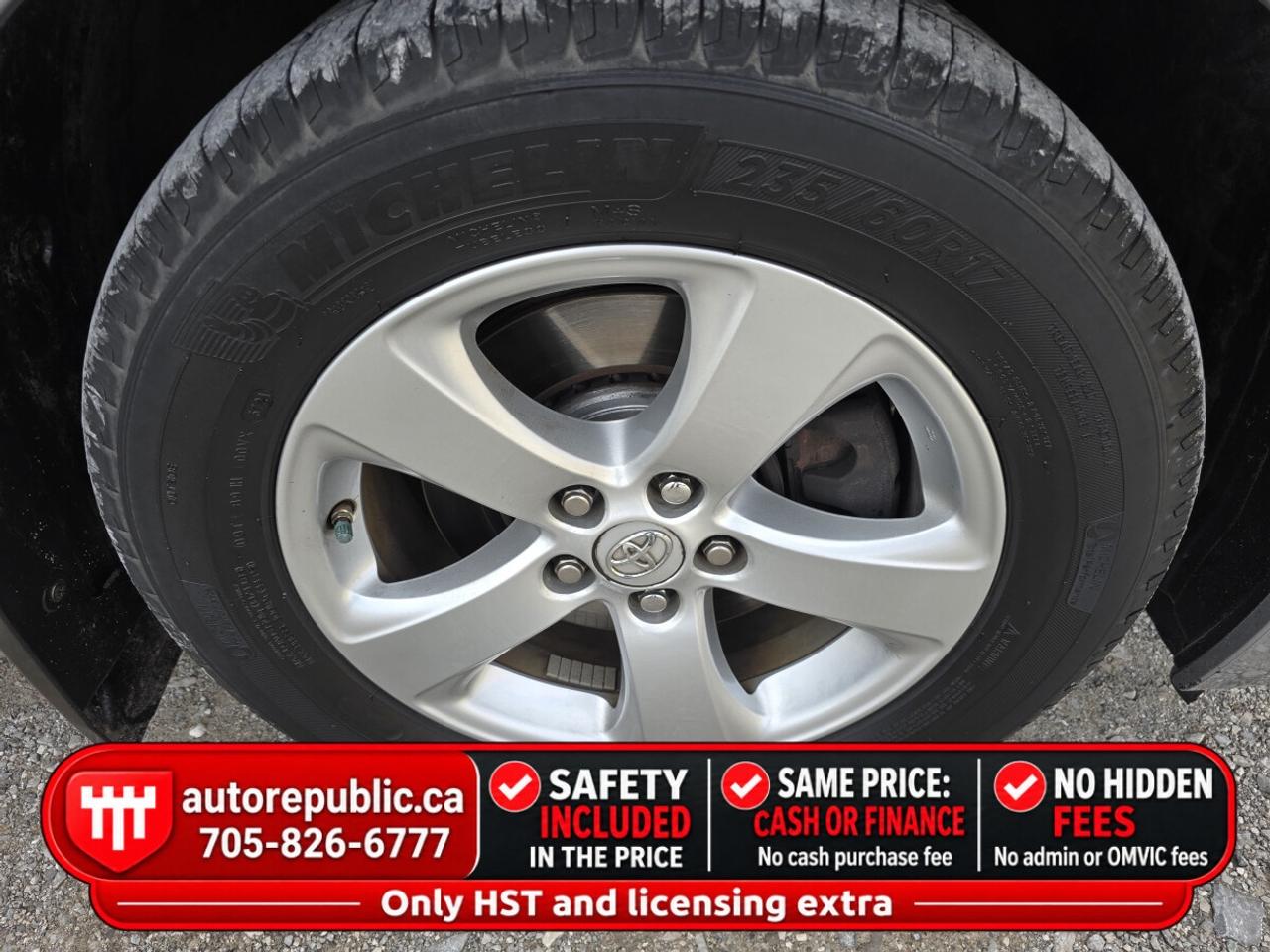 2016 Toyota Sienna LE Certified One Owner Well Maintained Photo