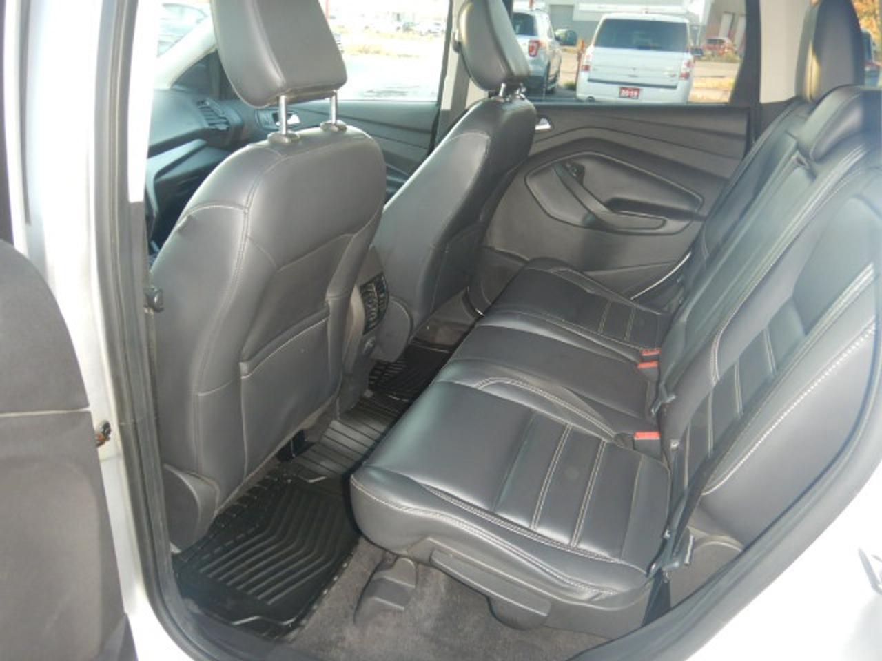 2019 Ford Escape SEL Photo
