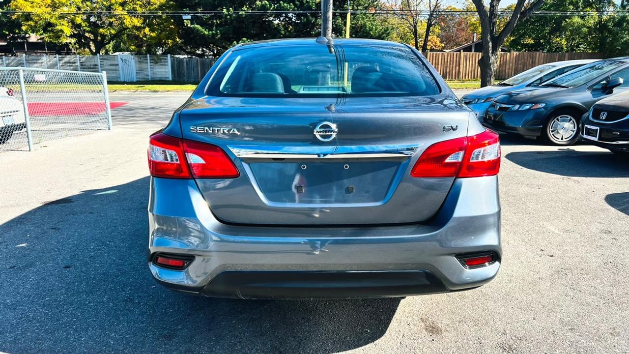 2017 Nissan Sentra SV Photo