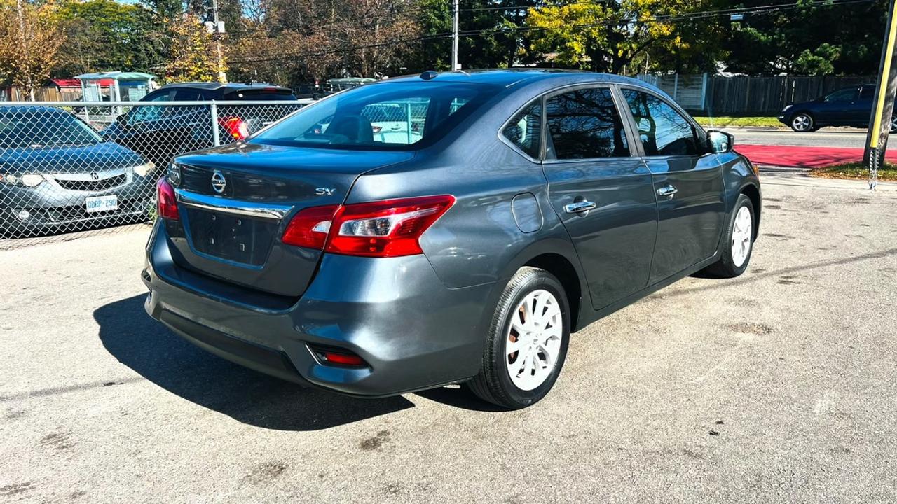 2017 Nissan Sentra SV Photo