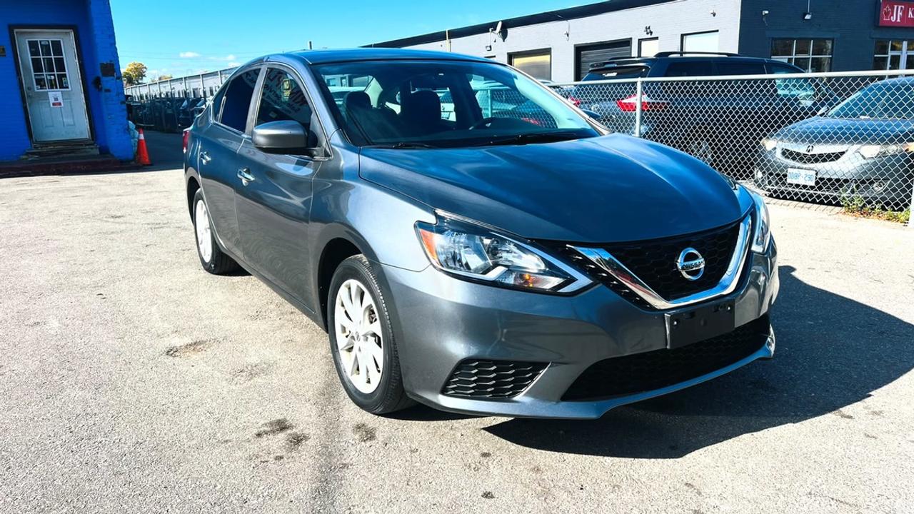 2017 Nissan Sentra SV Photo