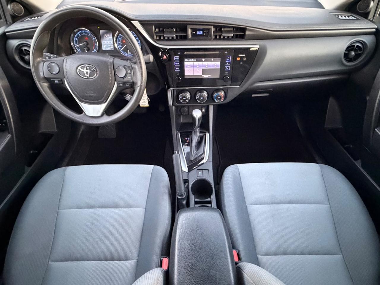 2017 Toyota Corolla LE Photo