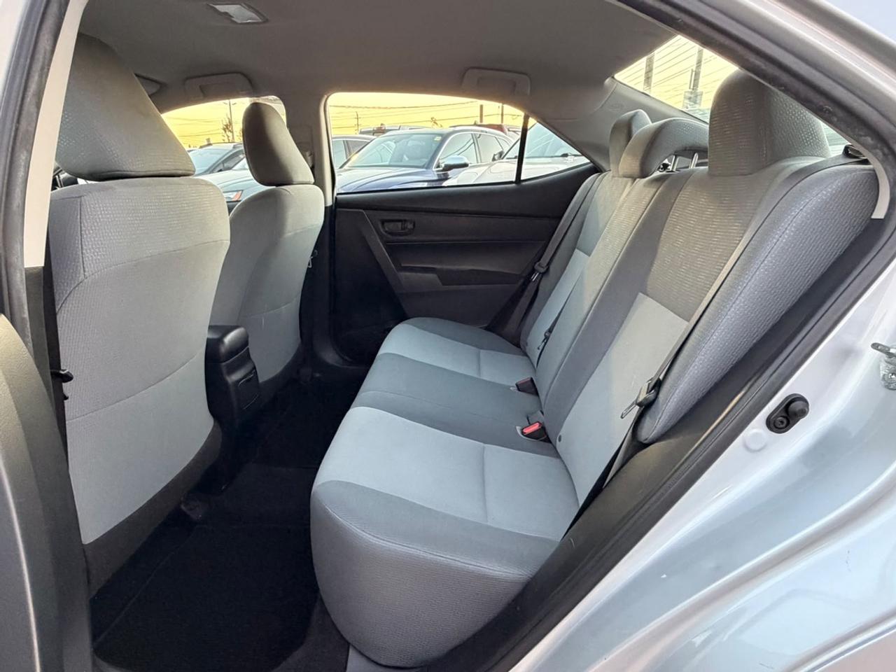 2017 Toyota Corolla LE Photo