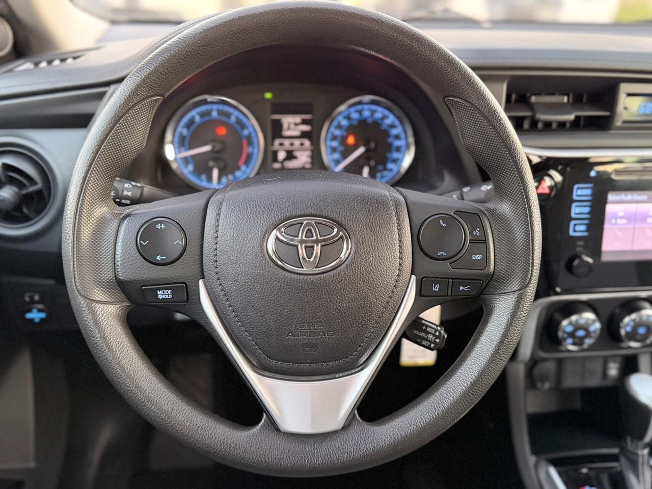 2017 Toyota Corolla LE Photo