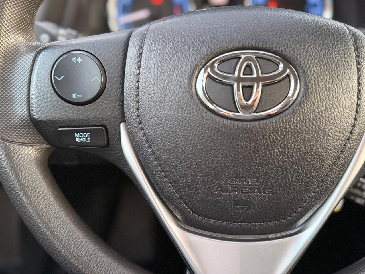 2017 Toyota Corolla LE Photo