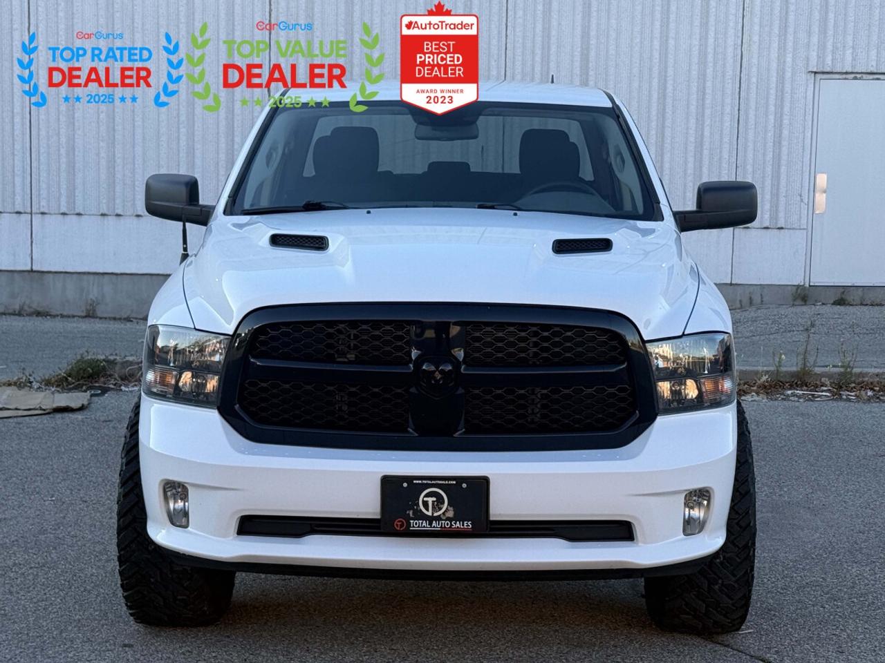 2019 RAM 1500 Classic EXPRESS NIGHT EDITION | LIFTED | ONE OWNER | REAR CAMERA Photo