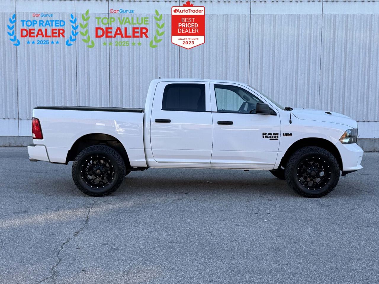 2019 RAM 1500 Classic EXPRESS NIGHT EDITION | LIFTED | ONE OWNER | REAR CAMERA Photo