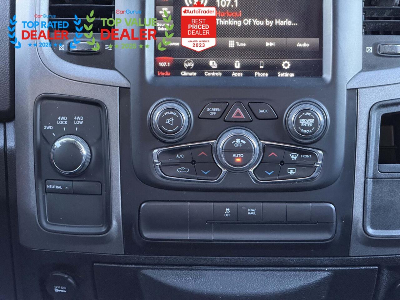 2019 RAM 1500 Classic EXPRESS NIGHT EDITION | LIFTED | ONE OWNER | REAR CAMERA Photo