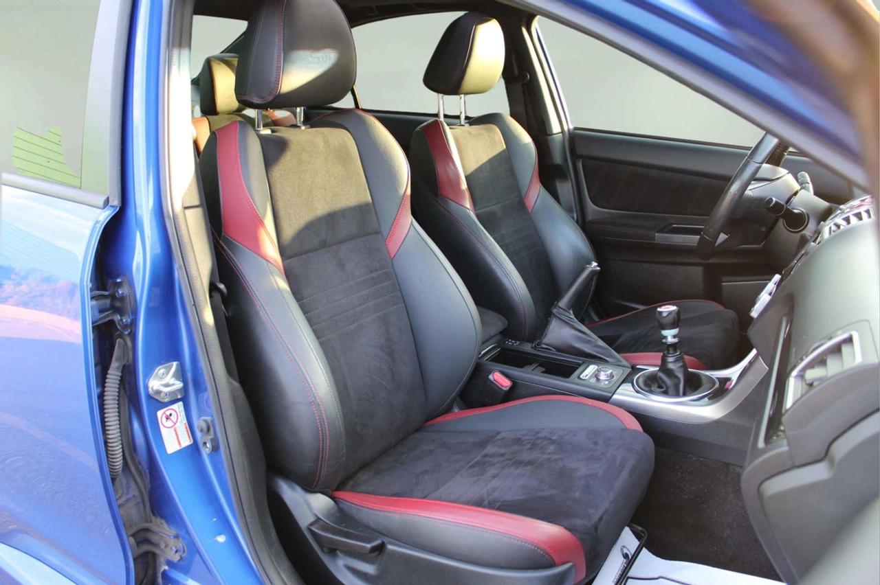 2016 Subaru WRX STI Sport Photo